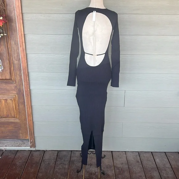 Rumored “Presley” Maxi Sweater Dress - Picture 5 of 10